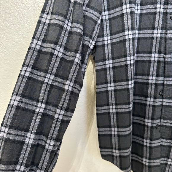 Abercrombie & Fitch Soft Flannel - Picture 4 of 6